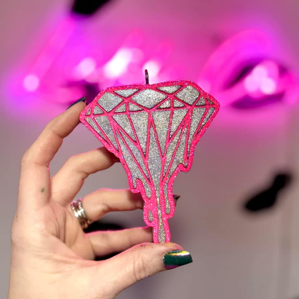 Drippy Diamond